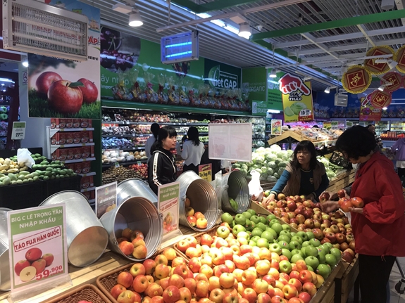 Siêu thị BigC (Lê Trọng Tấn, Hà Nội), một trong những đơn vị đăng ký bán hàng bình ổn giá trước và sau Tết Kỷ Hợi.